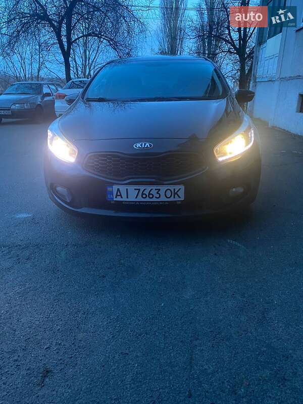 Хэтчбек Kia Ceed 2012 в Василькове