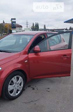 Хэтчбек Kia Ceed 2008 в Светловодске