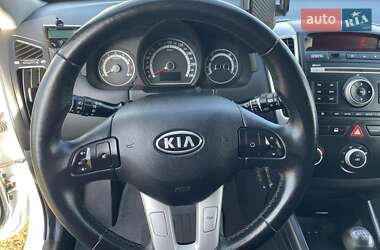 Хэтчбек Kia Ceed 2011 в Львове