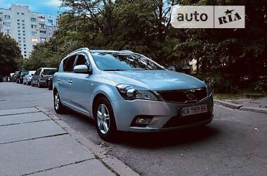 Универсал Kia Ceed 2010 в Киеве