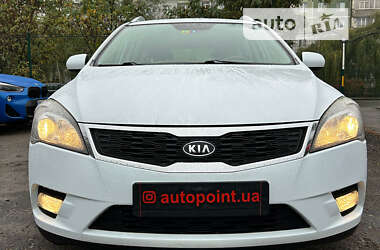 Універсал Kia Ceed 2011 в Сумах