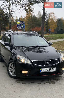 Универсал Kia Ceed 2010 в Новояворовске