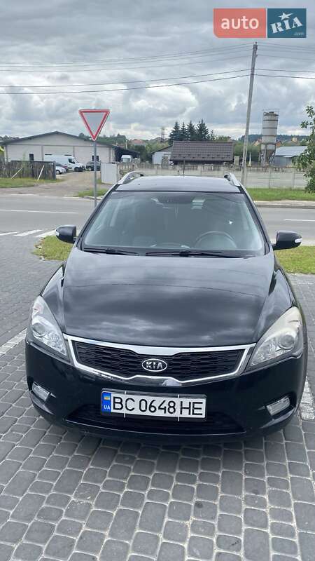 Универсал Kia Ceed 2011 в Трускавце