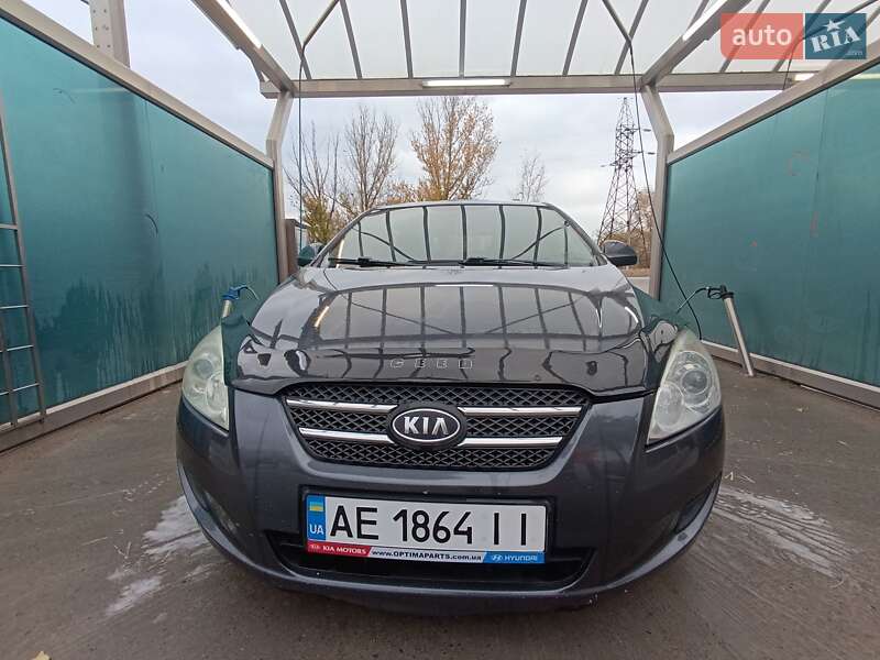 Хетчбек Kia Ceed 2007 в Кам'янському