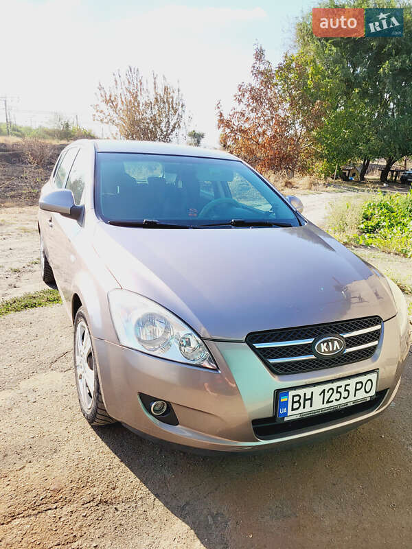Хэтчбек Kia Ceed 2007 в Раздельной фото 12 Хэтчбек Kia Ceed 2007 в Раздельной