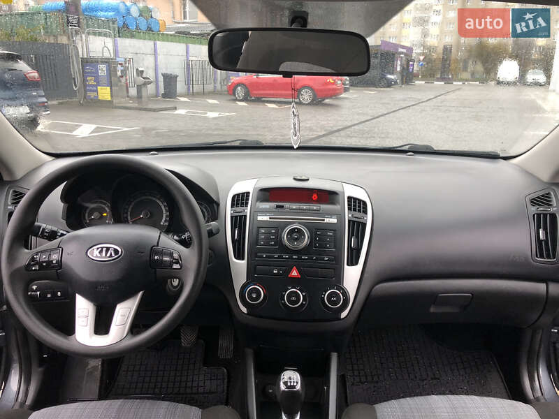 Універсал Kia Ceed 2012 в Рівному