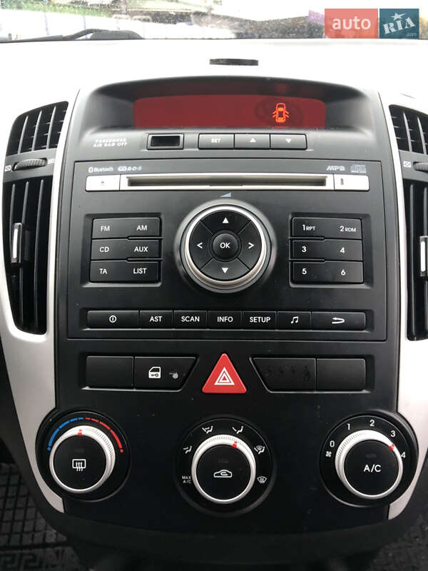 Універсал Kia Ceed 2012 в Рівному
