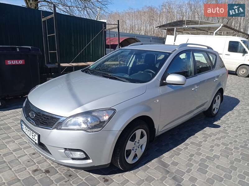 Kia Ceed 2011