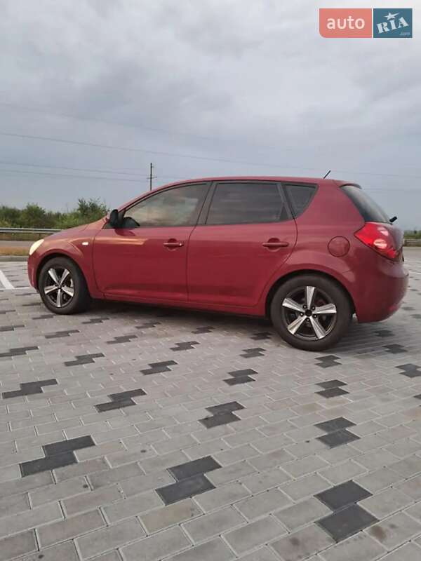 Хэтчбек Kia Ceed 2008 в Хусте фото 10 Хэтчбек Kia Ceed 2008 в Хусте