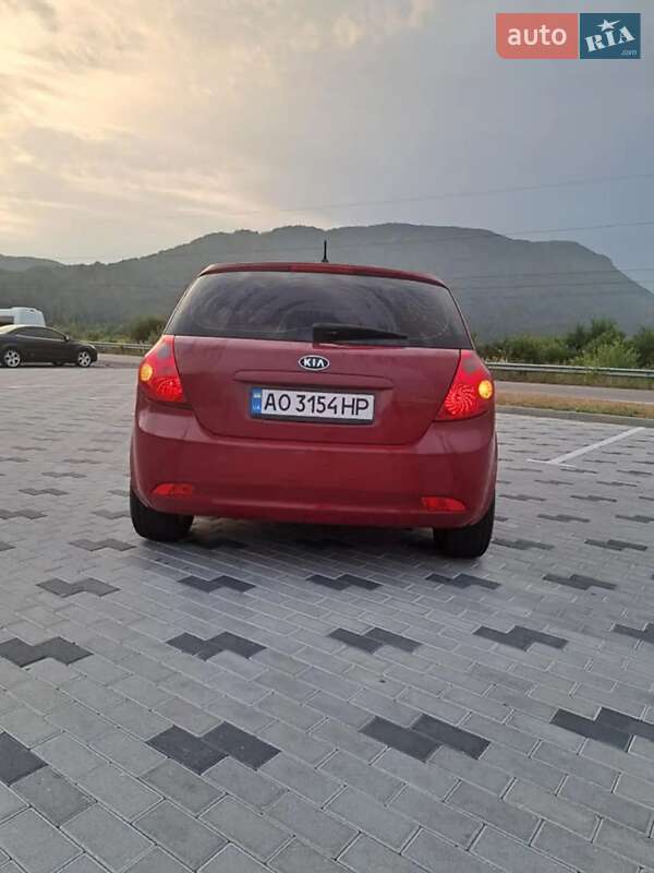 Хэтчбек Kia Ceed 2008 в Хусте фото 12 Хэтчбек Kia Ceed 2008 в Хусте