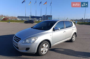 Хэтчбек Kia Ceed 2007 в Львове