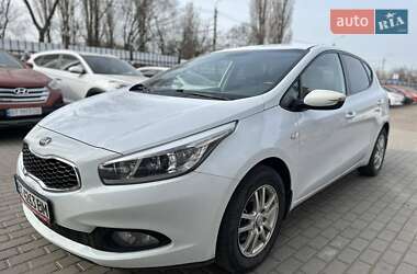 Хэтчбек Kia Ceed 2013 в Николаеве