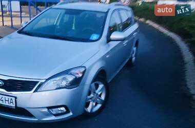 Универсал Kia Ceed 2012 в Ровно