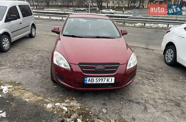 Хэтчбек Kia Ceed 2008 в Киеве