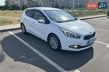 Хетчбек Kia Ceed 2012 в Києві