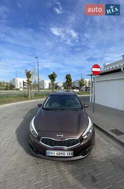 Хэтчбек Kia Ceed 2013 в Львове