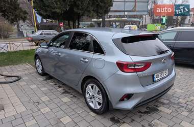 Хэтчбек Kia Ceed 2019 в Ужгороде