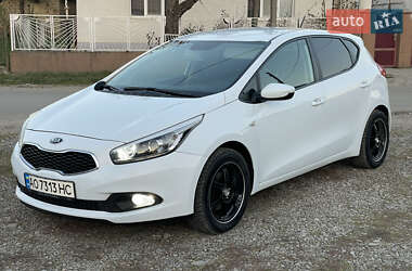 Хэтчбек Kia Ceed 2014 в Виноградове