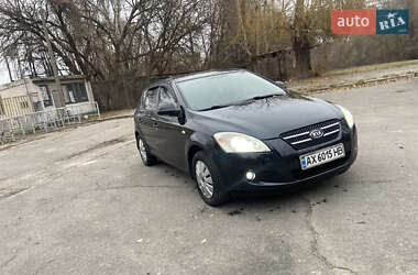 Хэтчбек Kia Ceed 2008 в Днепре