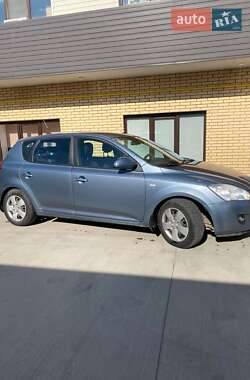 Хэтчбек Kia Ceed 2009 в Бердичеве