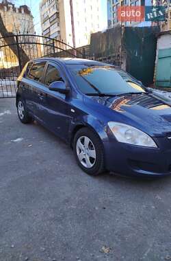 Хетчбек Kia Ceed 2008 в Києві