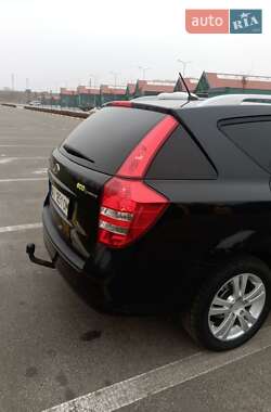 Универсал Kia Ceed 2009 в Ирпене