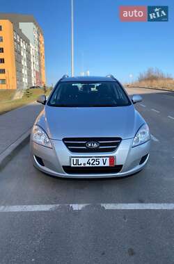 Універсал Kia Ceed 2009 в Рівному