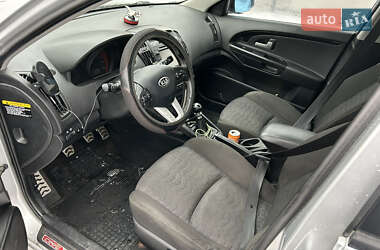 Хэтчбек Kia Ceed 2010 в Чернигове