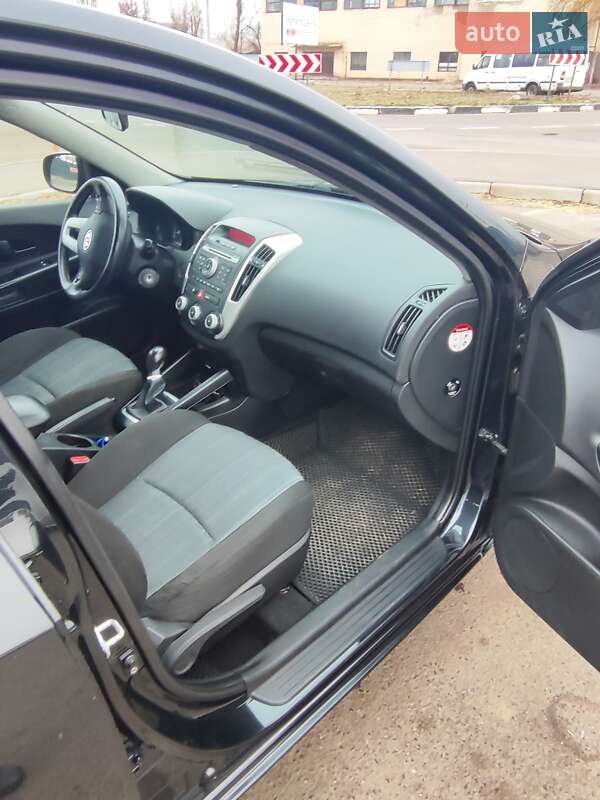 Універсал Kia Ceed 2010 в Кривому Розі