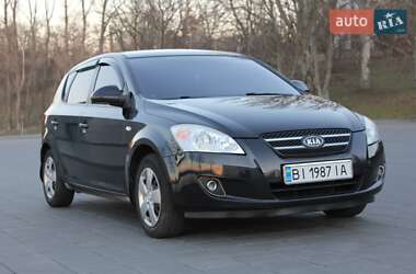 Хэтчбек Kia Ceed 2008 в Кременчуге