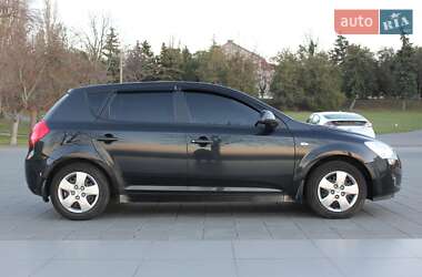 Хэтчбек Kia Ceed 2008 в Кременчуге