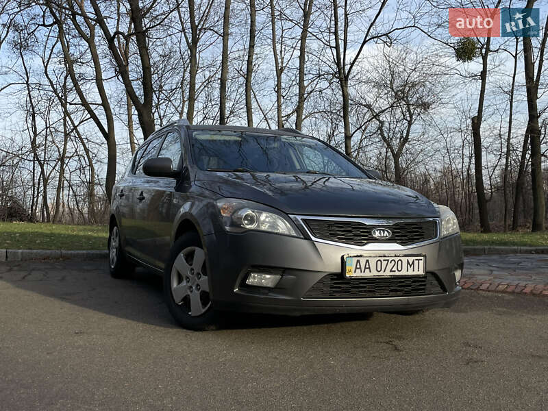 Универсал Kia Ceed 2012 в Киеве