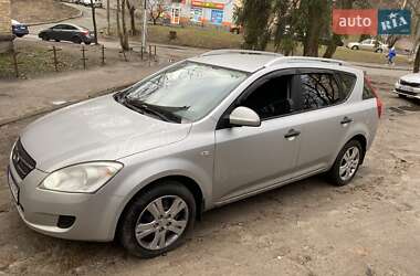 Универсал Kia Ceed 2008 в Киеве