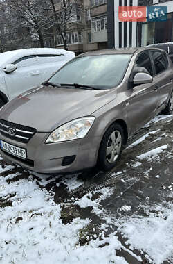 Хетчбек Kia Ceed 2007 в Ужгороді