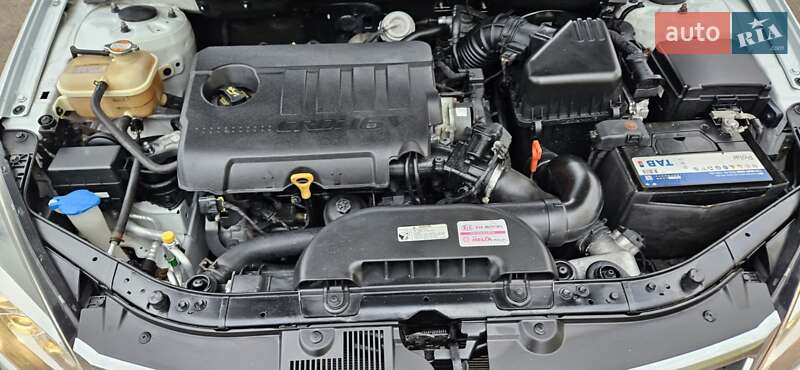 Універсал Kia Ceed 2011 в Ромнах