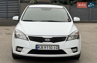 Хэтчбек Kia Ceed 2010 в Днепре