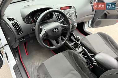 Хэтчбек Kia Ceed 2010 в Днепре