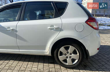 Хетчбек Kia Ceed 2011 в Львові