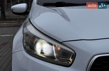 Хетчбек Kia Ceed 2014 в Дніпрі