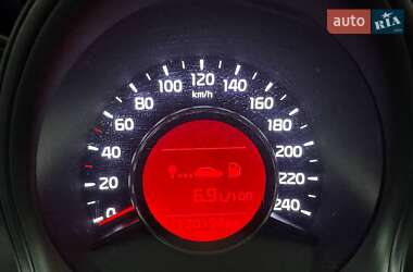 Хетчбек Kia Ceed 2014 в Дніпрі