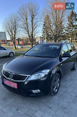 Универсал Kia Ceed 2009 в Луцке