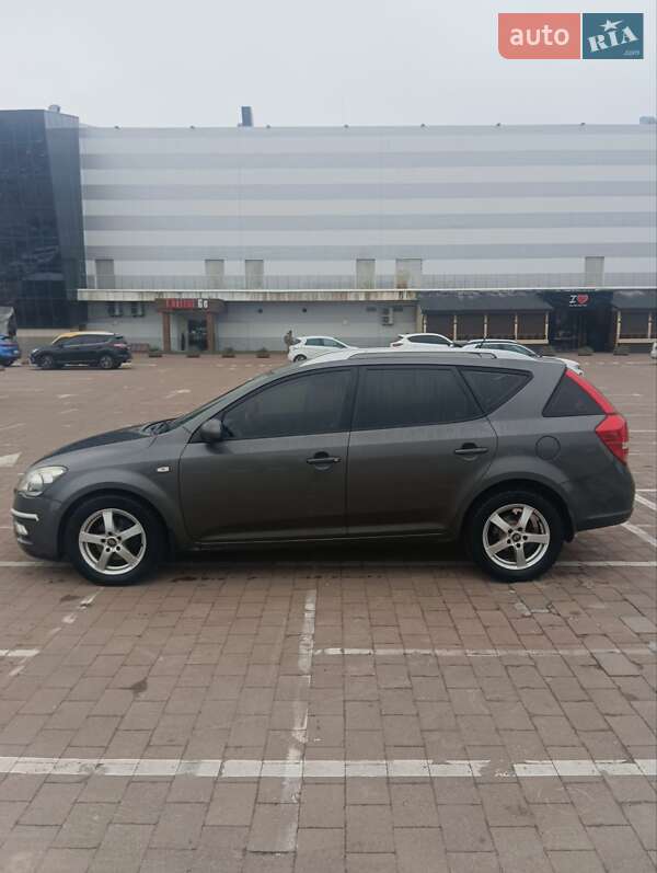 Универсал Kia Ceed 2011 в Житомире