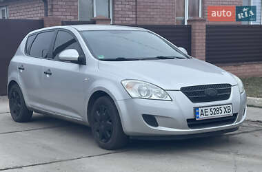 Хэтчбек Kia Ceed 2007 в Днепре