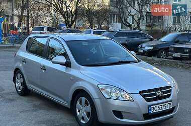 Хэтчбек Kia Ceed 2008 в Виннице