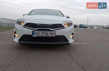 Хетчбек Kia Ceed 2023 в Дніпрі