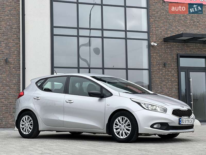 Хэтчбек Kia Ceed 2012 в Тернополе
