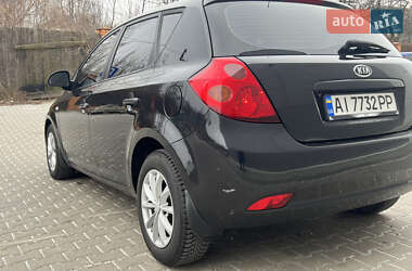 Хэтчбек Kia Ceed 2008 в Киеве