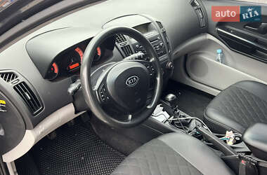 Хэтчбек Kia Ceed 2008 в Киеве