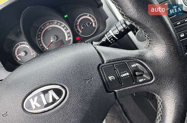 Хэтчбек Kia Ceed 2011 в Стрые