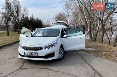 Хетчбек Kia Ceed 2017 в Дніпрі